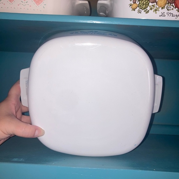 Corning Ware Cornflower Blue 2 piece set with lids! - Picture 10 of 10